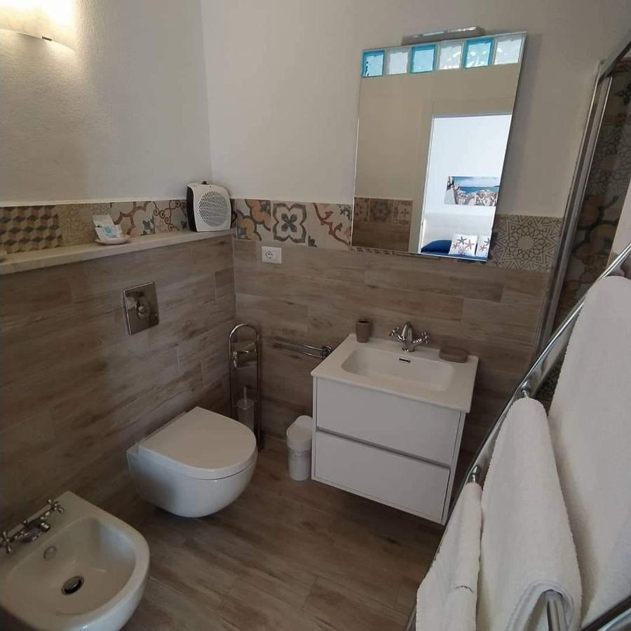 Stella Guest House Santa Teresa Gallura Exteriör bild